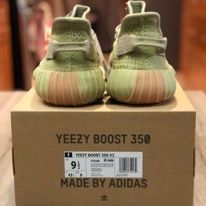 Adidas Yeezy Boost 350 V2 Sulfur FY5346 - Shoes Adidas Yeezy Boost 350 V2 Sulfur FY5346 - Shoes